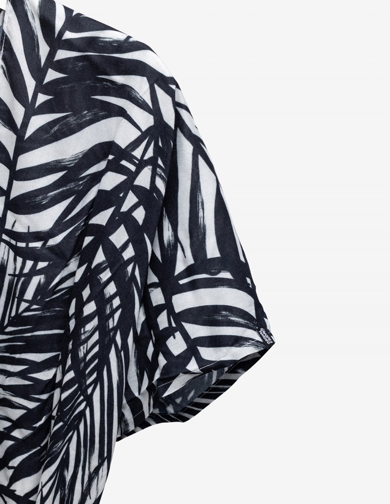 KIMONO PALMS 2